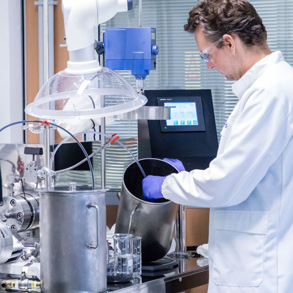 New headquarters will have 4000 m² devoted to the production of graphene and related materials 