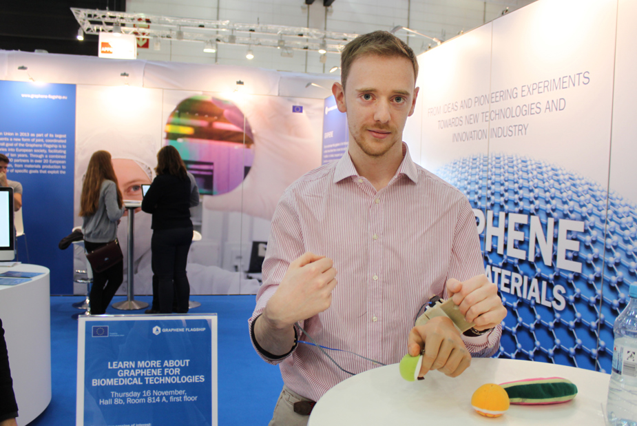 This robotic prosthetic hand is controlled by a wearable sensor in the form of a bracelet made by a cellulose and graphene composite