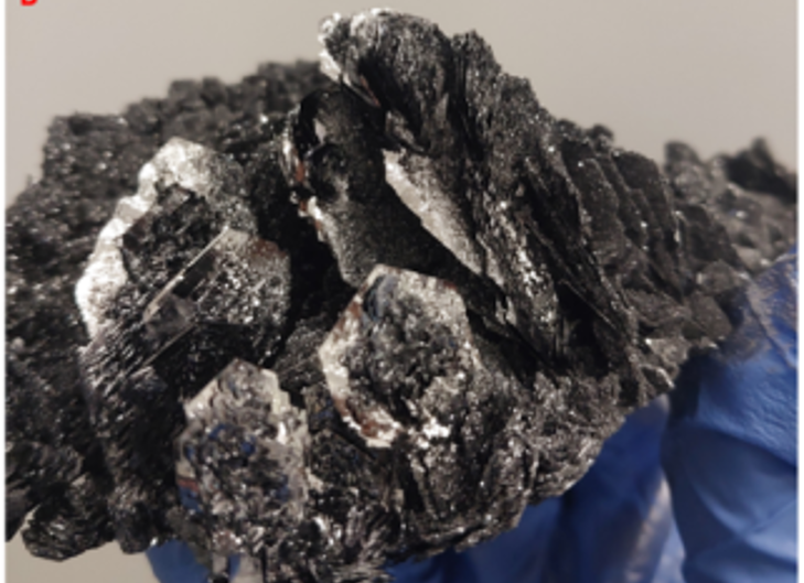 Synthesis of bulk materials